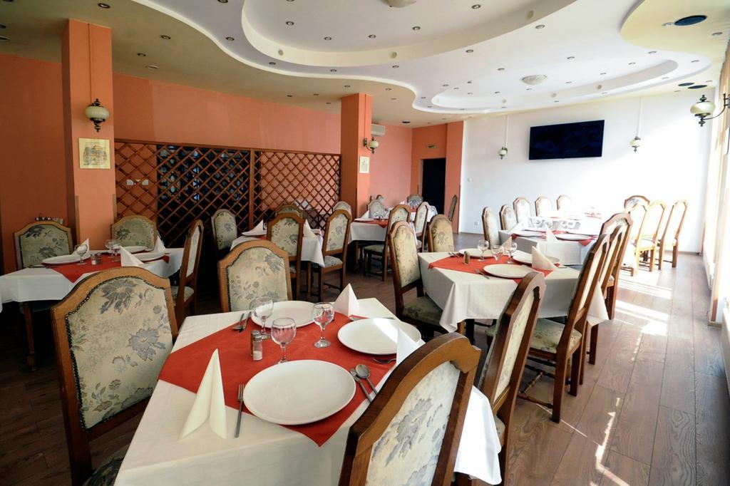 Hotel Everest Targu Mures Exterior photo
