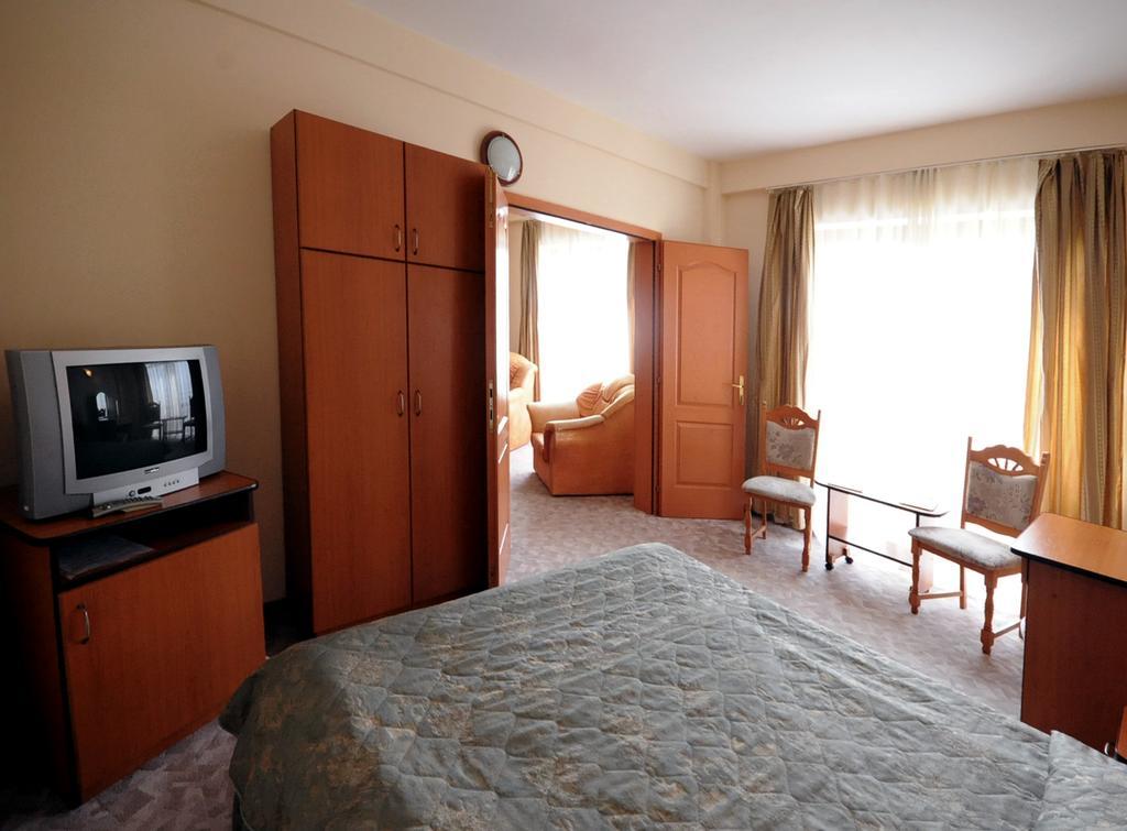 Hotel Everest Targu Mures Exterior photo