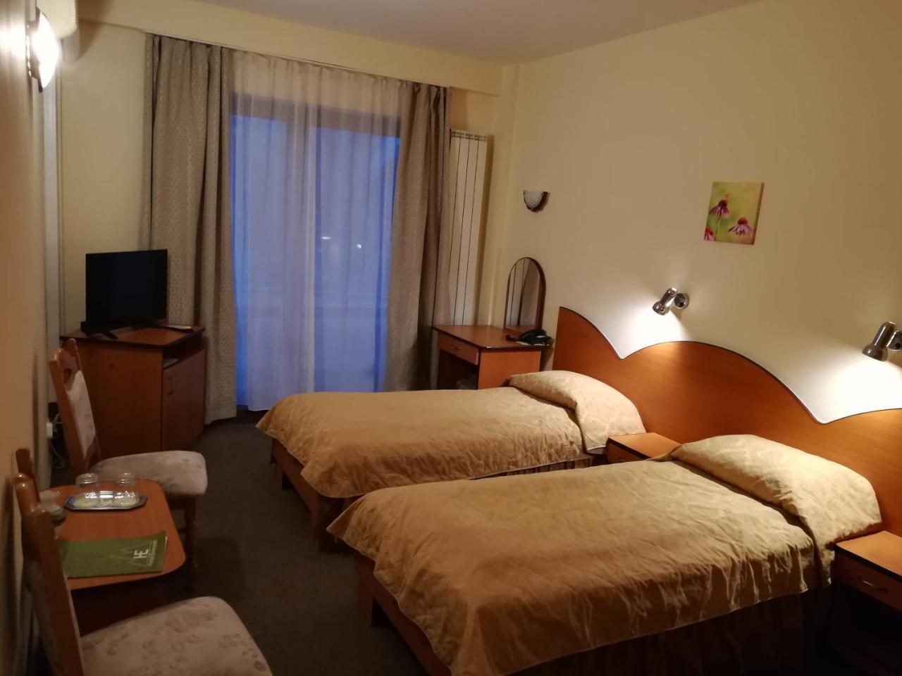 Hotel Everest Targu Mures Exterior photo